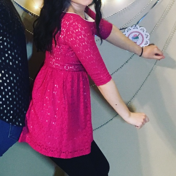 Lilly P lace hot pink dress - Picture 3 of 3